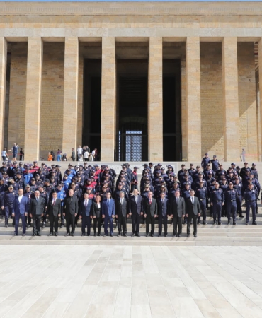 Manisa İtfaiyesinden Haftaya Yakışır Kutlama (5)