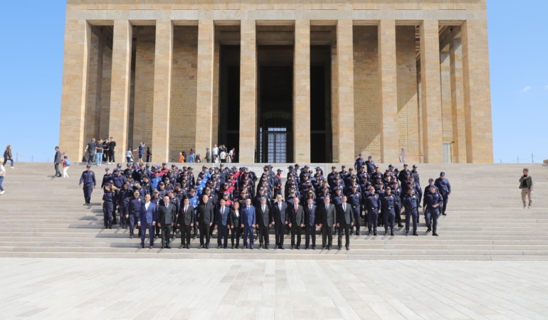 Manisa İtfaiyesinden Haftaya Yakışır Kutlama (5)