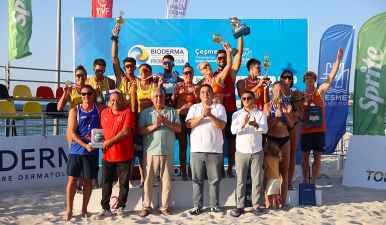 Uluslararası plaj voleybolunun kalbi Çeşme’de attı8