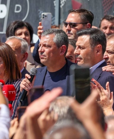 chp-istanbul-il-baskanligi-binasini-kapatiyor-1