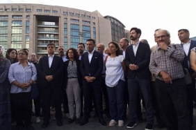 ozgur-celik-baris-konusulurken-ahmet-ozer-330-gundur-neden-tutuklu