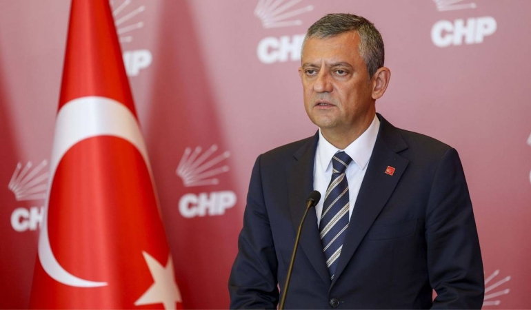 ozgur-ozel-bir-donemin-sonu-yeni-bir-donemin-baslangicindayiz