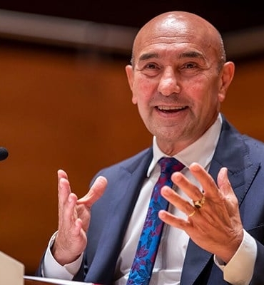 tunc-soyer-ingiliz-zirhlilarina-binip-gitmisler-simdi-ben-bu-atamin-nesini-savunayim-1063060-5