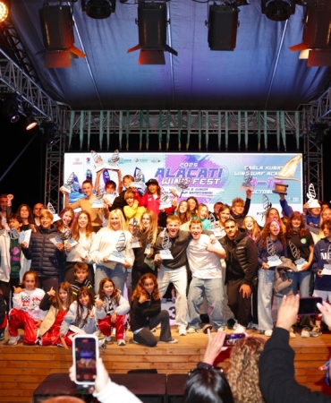 Alaçatı Windfest’te ödüller sahiplerini buldu PHOTO-2025-10-12-20-34-35 4
