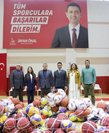 Bayraklı Belediyesi’nden Okullara Spor Desteği (3)