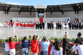 Bucalı_miniklerden_duygu_dolu_kutlama_10