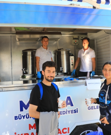 Büyükşehir Sıcak bir Çorba ile Öğrencilerin Yanında (3)