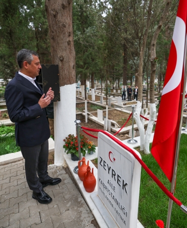 CHP GENEL BAŞKANI ÖZGÜR ÖZEL MANİSA’DA