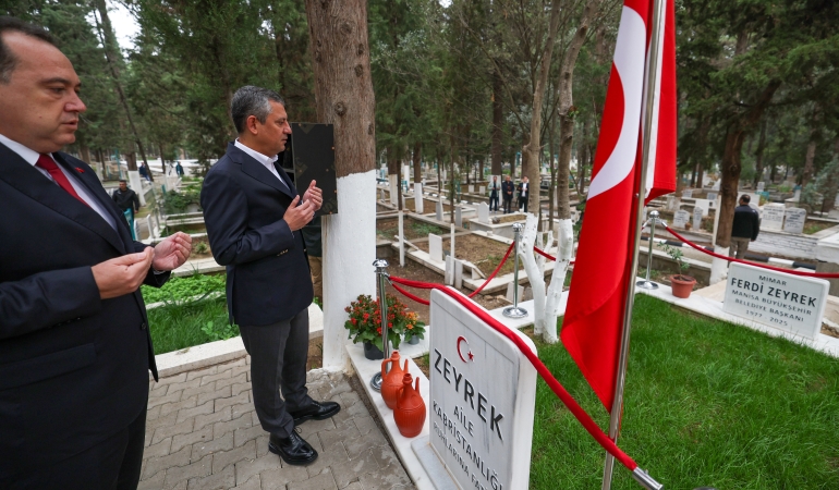 CHP GENEL BAŞKANI ÖZGÜR ÖZEL MANİSA’DA