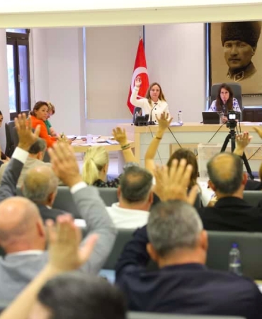 Çeşme Belediye Meclisi Ekim Ayı Toplantısında önemli kararlar alındıPHOTO-2025-10-06-19-02-31 3