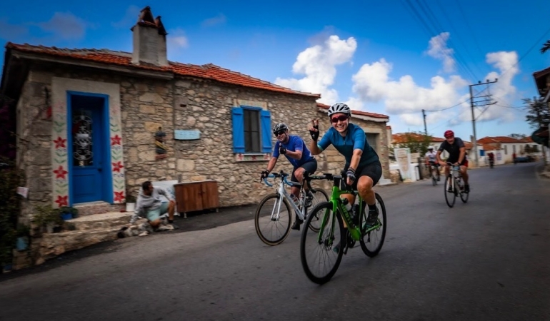 Gran Fondo Çeşme 2025_ Pedallar dokuzuncu kez Çeşme için dönüyorPHOTO-2025-10-22-10-41-49 5
