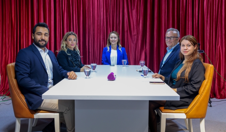 KONAK BELEDİYE BAŞKANI NİLÜFER ÇINARLI MUTLU’DAN İGC’YE ZİYARET (3)