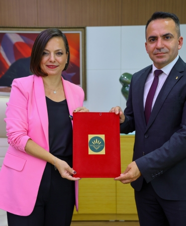 Karabağlar Belediyesi işçilere yüksek promosyon (1)