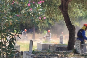 Muğla’da Mezarlıklar Temizleniyor, Aileler Isınıyor (4)