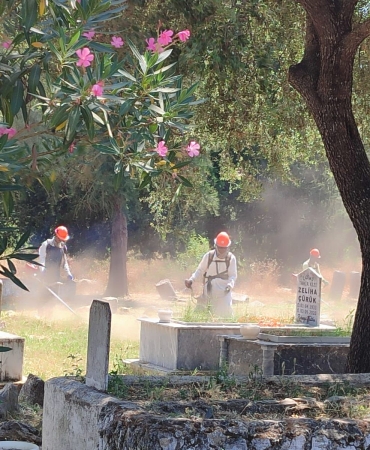 Muğla’da Mezarlıklar Temizleniyor, Aileler Isınıyor (4)