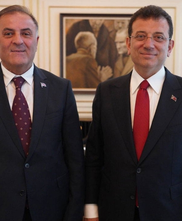 bdf1d9dc-200a-40c9-b20c-4fe03d7bc431