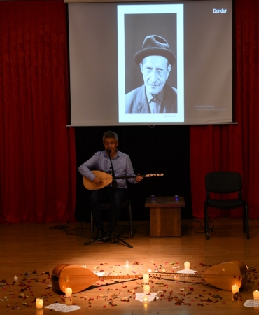 d17c2d37-2061-46f4-abf2-e5689787838a