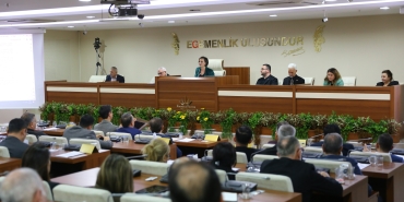 karabaglar-belediyesi-aralik-ayi-meclisi-4jpeg_04-12-2024_09-11-47