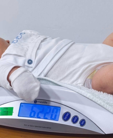 son-yillarin-en-buyuk-bebegi-bursada-dogdu