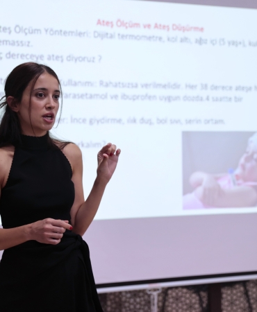 ‘Mutlu Çocuklar’ın anneleri seminere katıldı (1)
