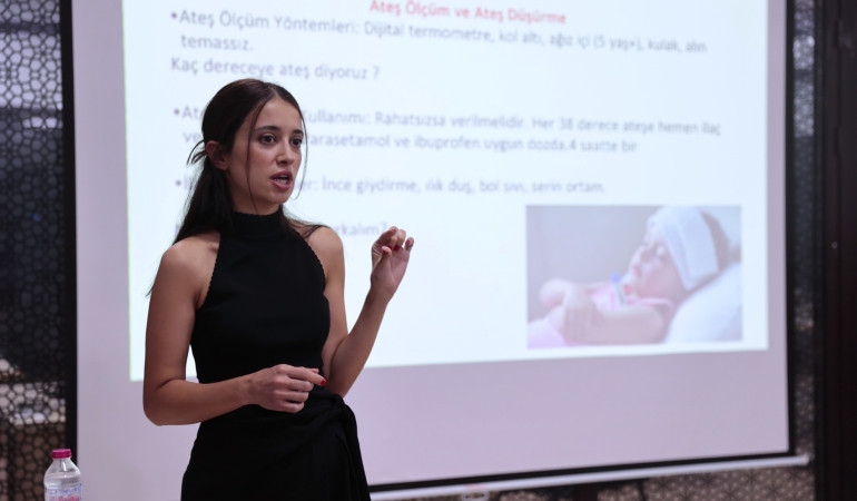 ‘Mutlu Çocuklar’ın anneleri seminere katıldı (1)