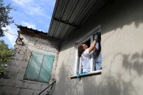 Büyükşehir Behiye Teyze ve Kızı Fatma İçin Tüm İmkanları Seferber Etti (5)