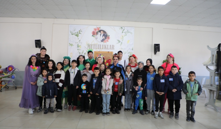 Çocuklar Sağlıklı beslenmeyi tiyatroyla öğrendi