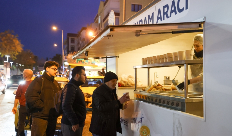 Buca_Çorba_İkramı2