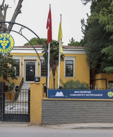 Buca_Kütüphane5