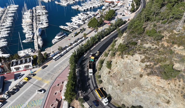 Muğla Büyükşehir, Marmaris Adaköy Yolu’nu Yeniledi