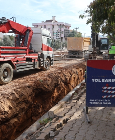 Büyükşehir, Menteşe’de Yol Yatırımlarını Aralıksız Sürdürüyor (3)