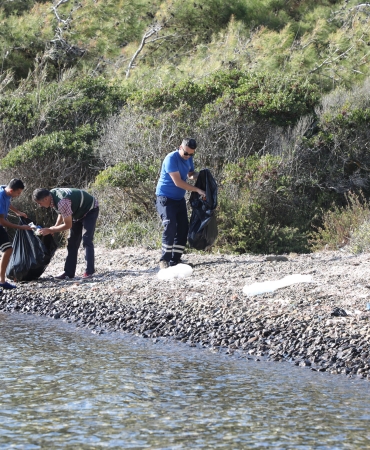 Büyükşehir’den Gökova ve Göcek’te Kapsamlı Kıyı Temizliği (2)