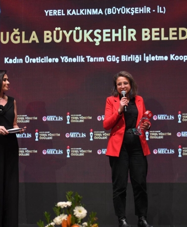 Büyükşehir’in Kooperatifçilik Modeli Ödülle Taçlandı (2)