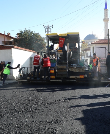 Büyükşehir’in Yol Çalışmalarıyla Vatandaşın Yüzü Gülüyor (2)