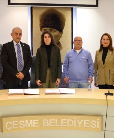 Çeşme’de hayvan hakları için tarihi adımPHOTO-2026-01-15-13-31-22 2