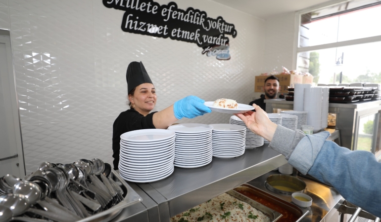 Menderes Belediyesi Zamlara Meydan Okudu