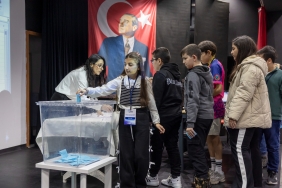 Konak’ın Çocuk Meclisi’nde seçim heyecanı (2)