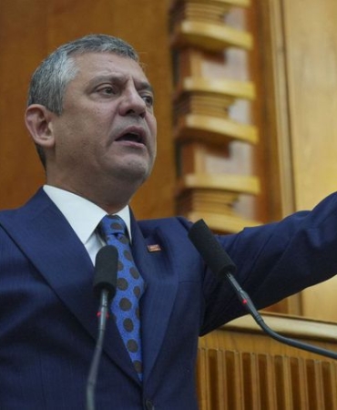 ozgur-ozel-1763479790