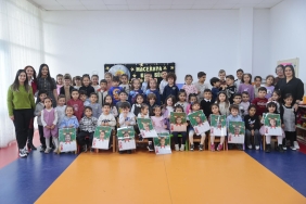 ‘Mutlu Çocuklar’da karne heyecanı (1)