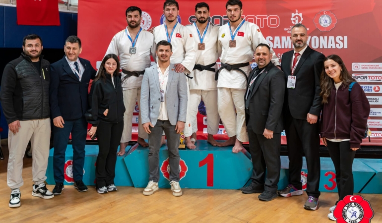 Yunusemre’nin judocuları Kocaeli’de gurur yaşattı