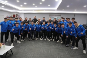 1 Aliağa Helvacı Spor U-18 Takımı İzmir Şampiyonu Oldu