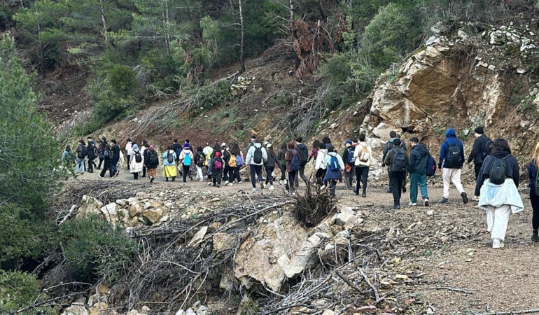 Gençler hem yürüdü hem sosyalleşti
