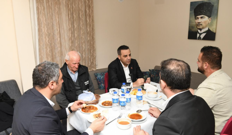 Başkan Yıldız’dan Vefa Sofrası: Sabri Amca İlk İftarda Yalnız Değildi