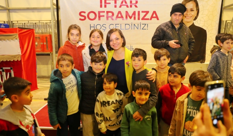 Karabağlar ’da Ramazan Bereketi Ortak Sofralarda Paylaşılacak