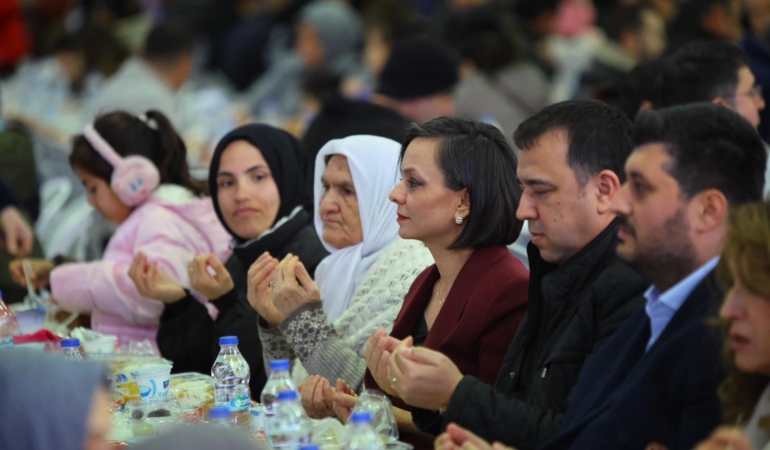Karabağlar Vatan Mahallesi İftar (12)