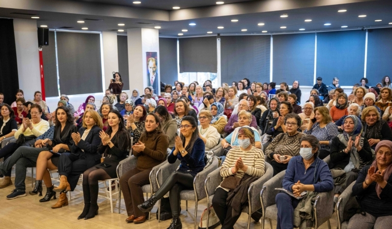 Bornova’da rahim ağzı kanserine karşı farkındalık etkinliği