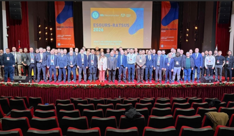 Avrupa’nın ünlü ürologları DEÜ’de canlı cerrahi gerçekleştirdi