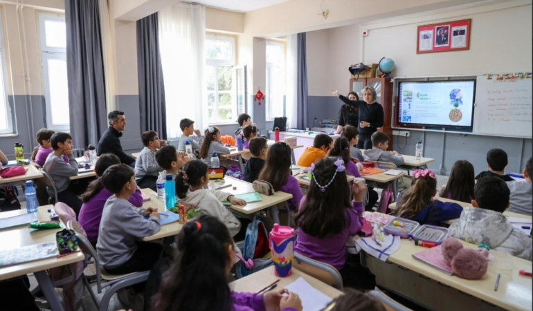       Bucalı çocuklara sıfır atık        eğitimi