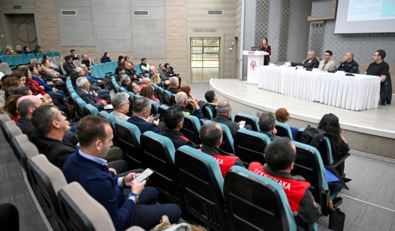Deprem gerçeği Bornova’da bilimle masaya yatırıldı