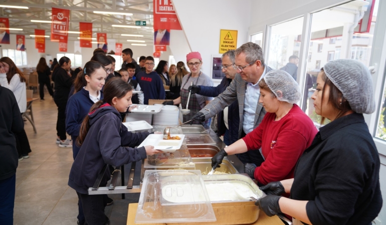 Ayvalık Belediye Başkanı Mesut Ergin, 2025 yılında yaşama geçirilen projeleri anlattı